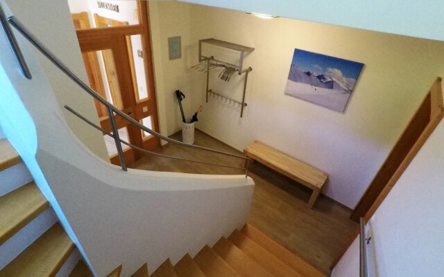 Opulent Holiday Home in Piesendorf with Sauna & Hot Tub