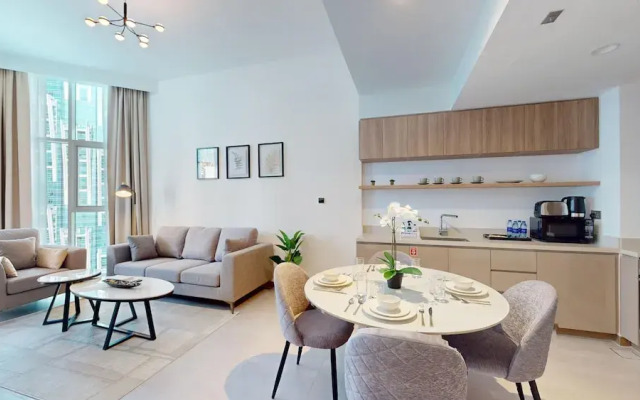Business Bay - Urban Oasis 2406