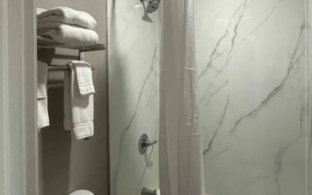 Motel 6 Greenwood, MS