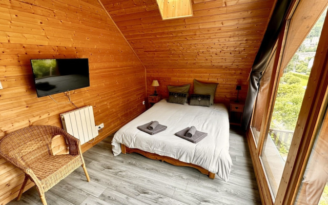 Spacious French Chalet Stay for 10