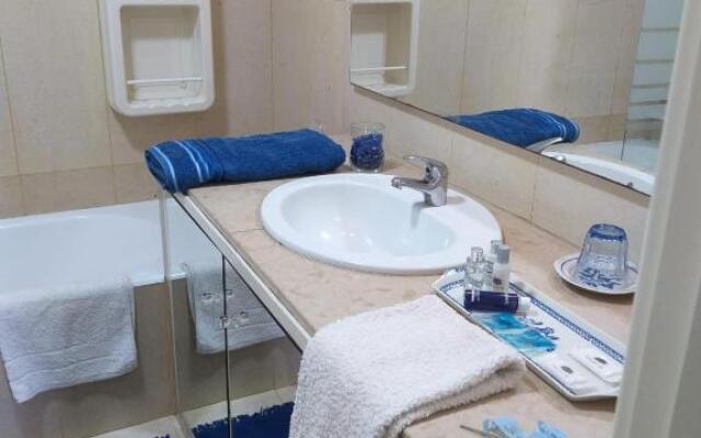 Avenida 8 apartment