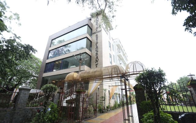 OYO 9667 Sashtrdhara Road