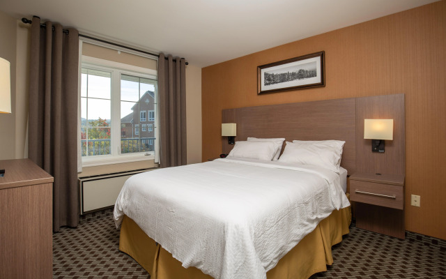 Holiday Inn Express and Suites Tremblant by IHG