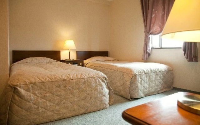 Business Hotel Central (Chiba)