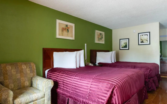 Country Hearth Inn & Suites Atlanta / Marietta and