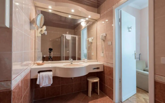 Hotel Maderno by Double Hospitality