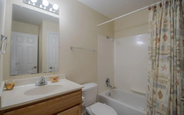 Oak Shores-Oak Shores Studio 29