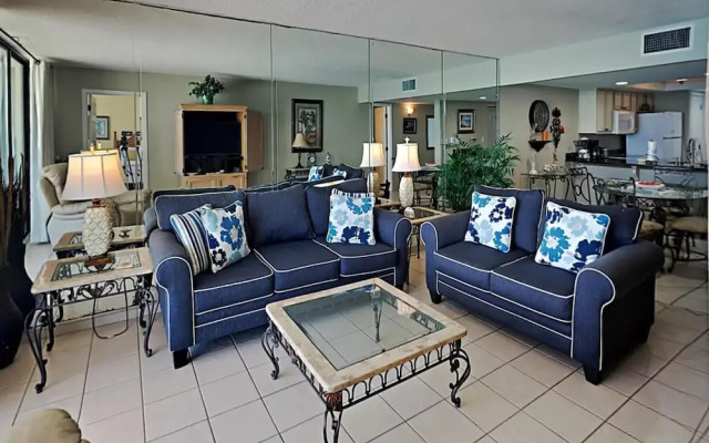 Edgewater Tower 2-704