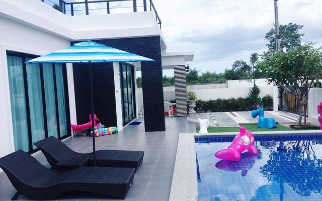 @CHAIN Pool Villa