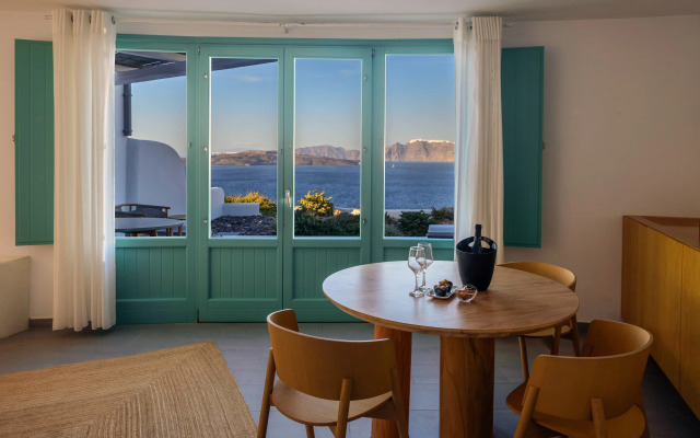 Neptune Luxury Spa Suites