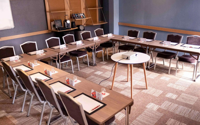 ibis Paris Gennevilliers