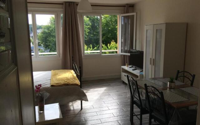 studio meublé, centre-ville