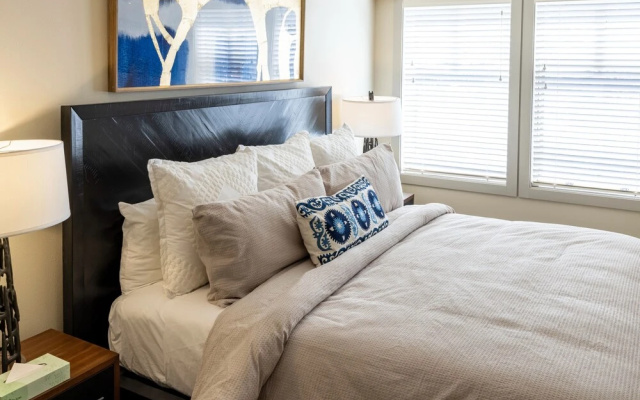 Eagle Springs East 1 & 2 Bedroom Condos