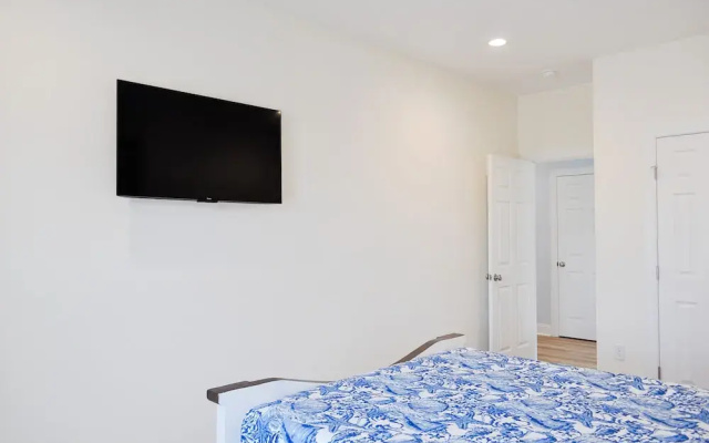 Anchors Aweigh by Topsail Realty