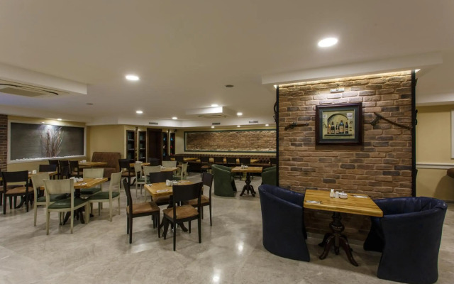 Hotel Antroyal