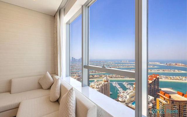 Luxurious studio in St Regis Palm View