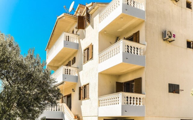 Rooms and Apartments Friganović
