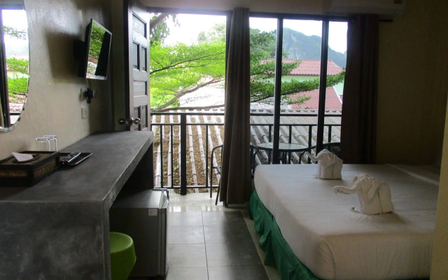 Phi Phi Green House