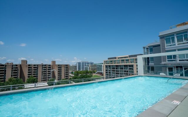 SoBe Waterfront Apartments