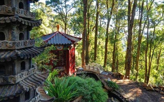 Mt Dandenong Imperial Retreat