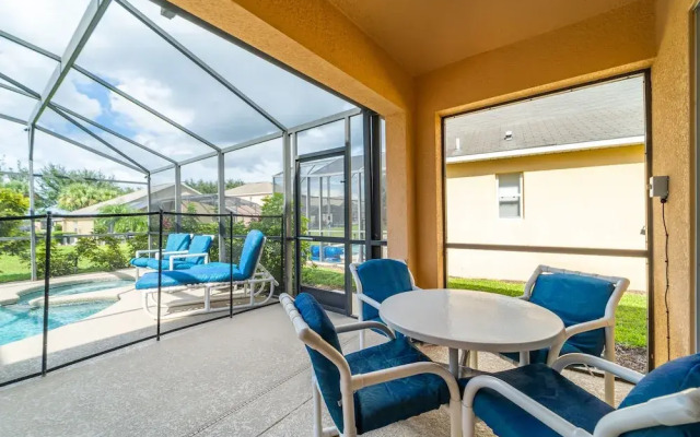 1114 4-bed Pool Home, Liberty Village Kissimmee