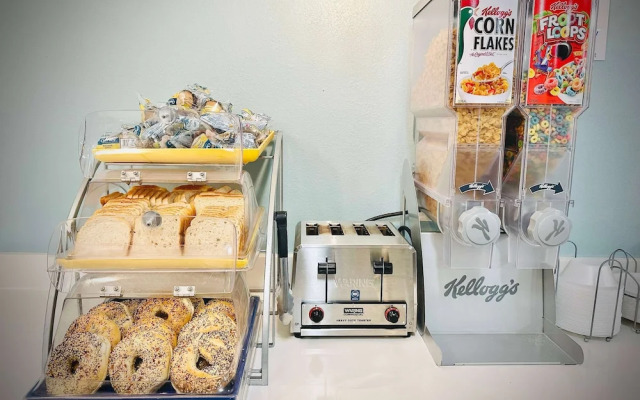 Days Inn By Wyndham Alexandria