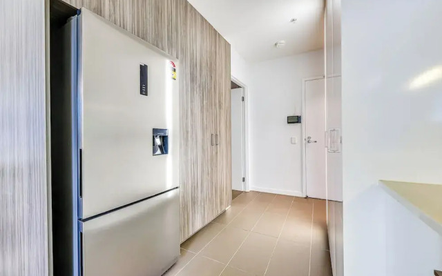 StayAU Leisure 2BR Modern CBD Apt