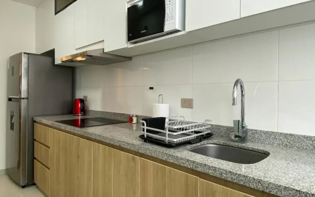 Beautiful 2BR With Balcony in Miraflores
