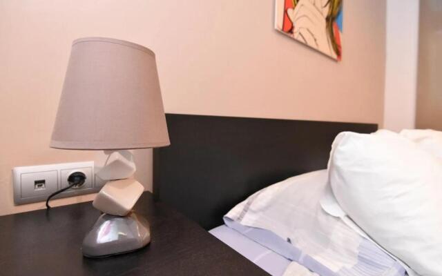 Excellent apartment luxuriously renovated