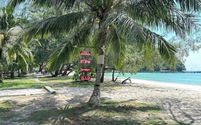 Cozy Beach Hostel