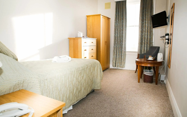 The Cumberland Hotel