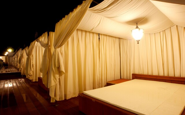 Orient Hotel & Resort