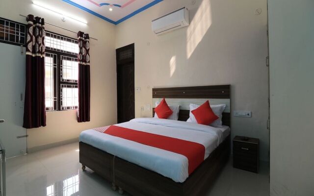 OYO Flagship 29364 Deepak Hotel And Restaurant
