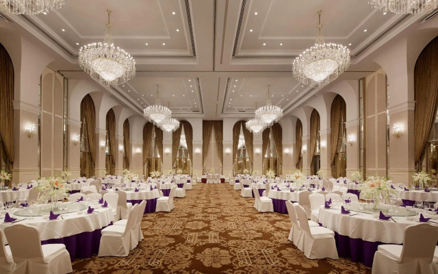 Yin Run Jin Jiang Castle Hotel