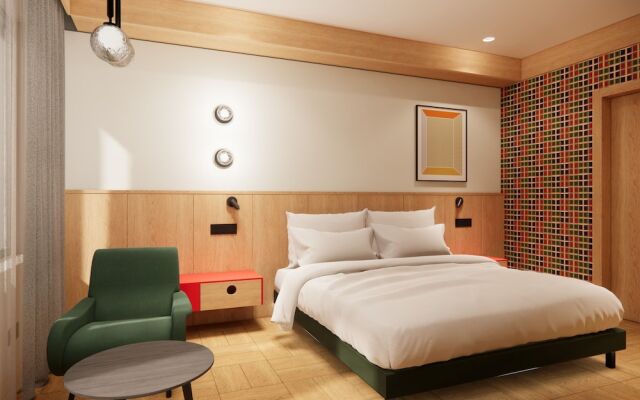 Aston Hotel