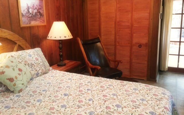 Sam Hughes Inn Bed and Breakfast