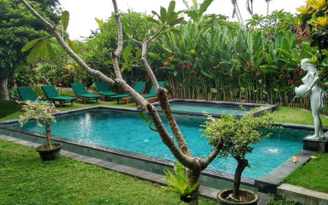 Nyoman Sandi Guest House