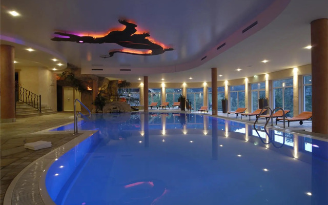 Feuriger Tatzlwurm Berghotel & Spa, BW Signature Collection