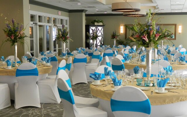 Crowne Plaza Melbourne - Oceanfront by IHG