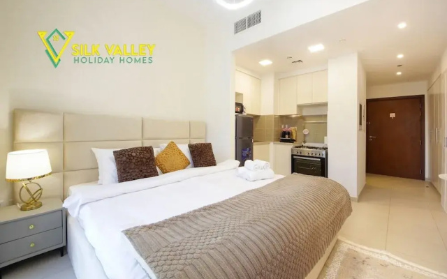 Silk Valley - Cozy Studio with pool view