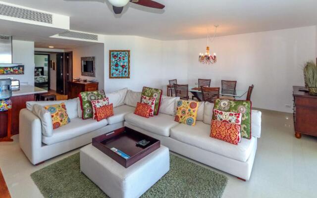 True Beachfront Condo - Corazon