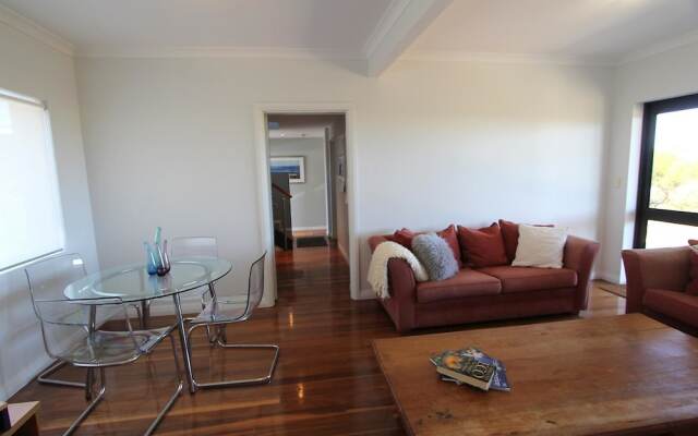Cols Place