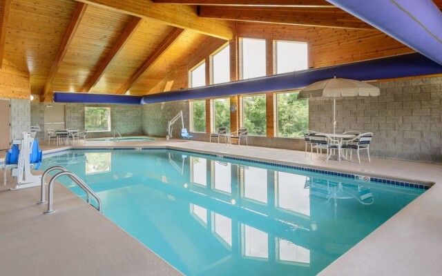 AmericInn Lodge & Suites Republic