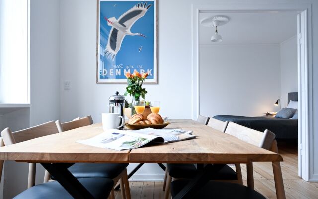 Modern 2-bedroom Apartment in the Family-friendly Suburbs of Copenhagen