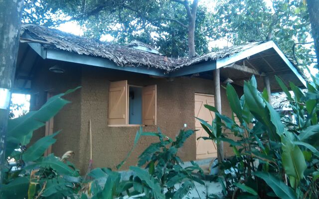 Sea Heart House on Koggala Lake