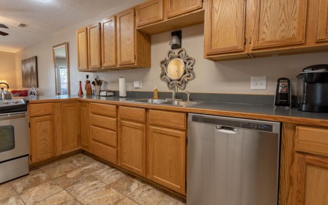 Sweet Spot 2 Bedroom Condo