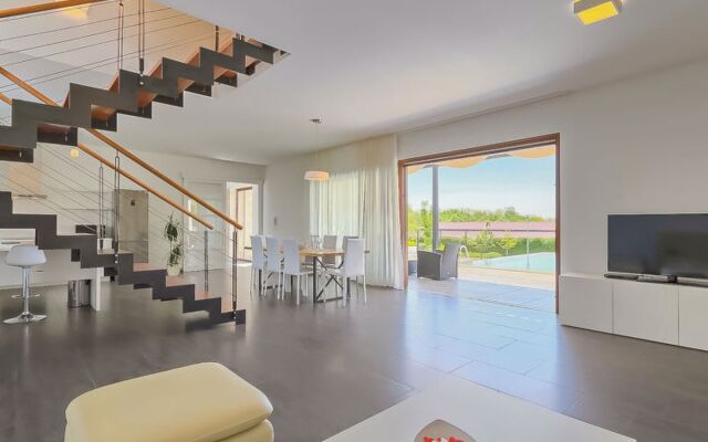 Terra Bianca Sveti Petar u umi