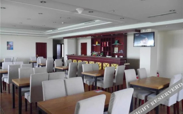 Green Tree Inn (Tianjin Wuqing District Huanbohai)