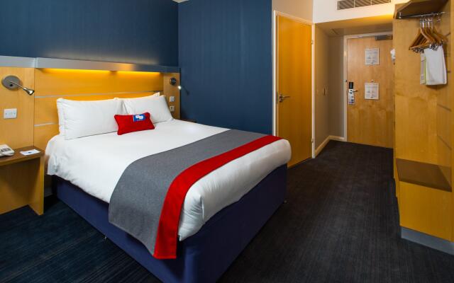 Holiday Inn Express Bedford, an IHG Hotel