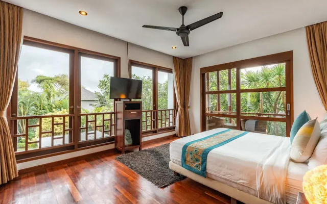 Villa Mary's Beach